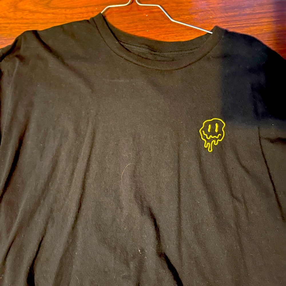 Riot society drippy smiley t shirt